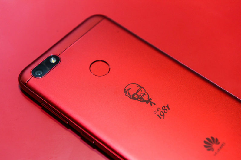 Huawei выпустит смартфон в честь фастфуда KFC