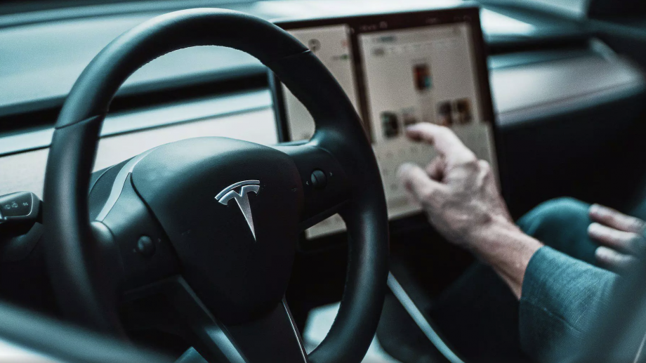 Tesla випустить новий бюджетний кросовер