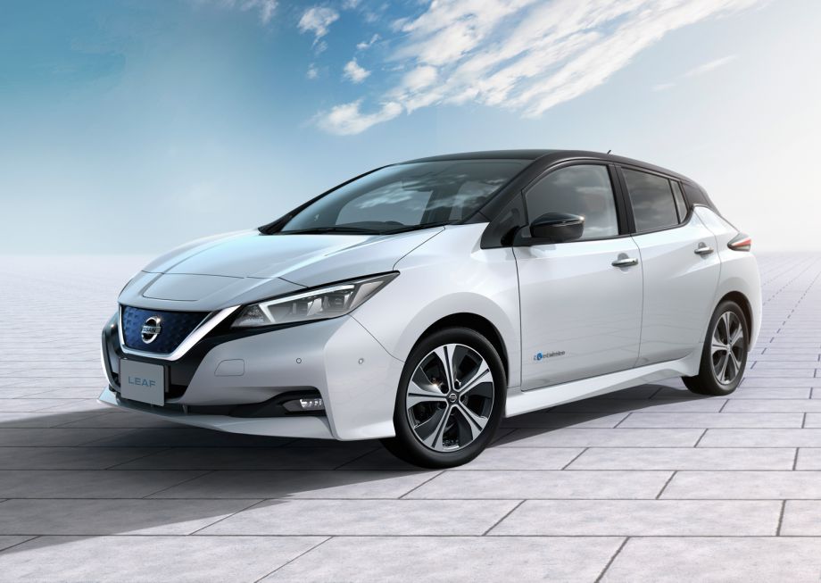 Nissan представил электрокар Leaf