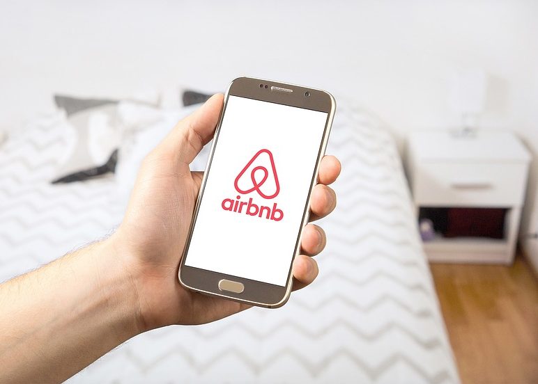 Airbnb запустил сервис онлайн-путешествий