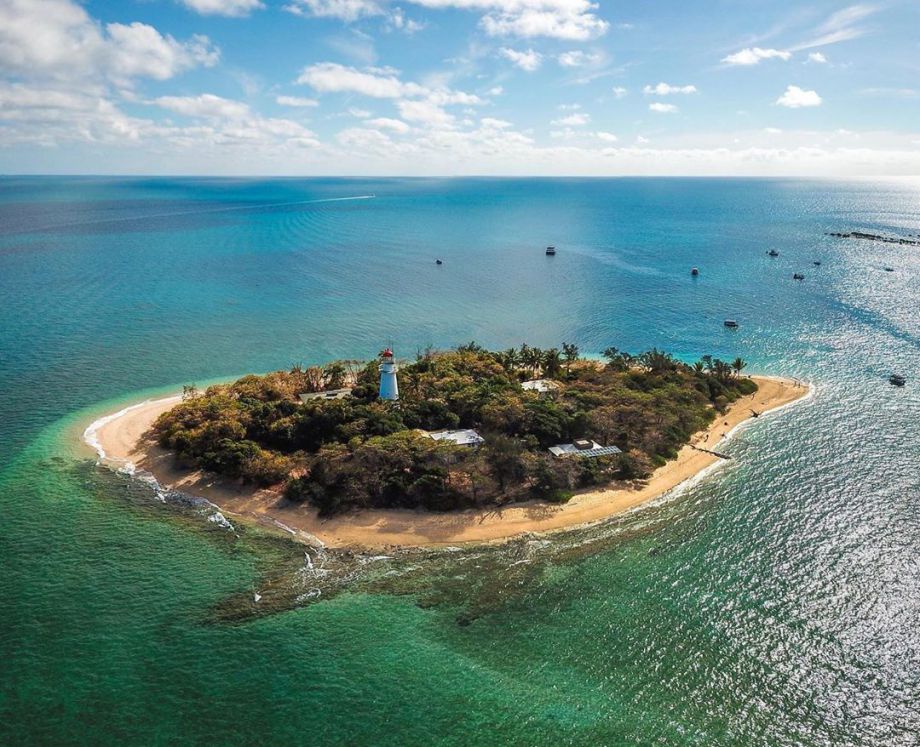 Предложение дня: австралийская компания будет платить за проживание на райском острове