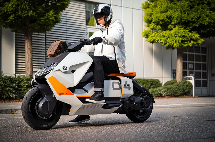 BMW представила почти серийный электроскутер будущего