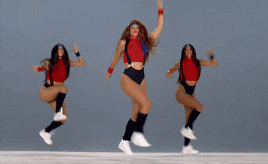 Шакира занимается аэробикой в новом клипе Black Eyed Peas - 