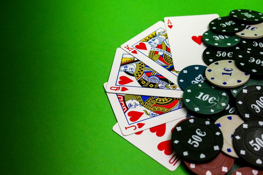 Онлайн покер в Казахстане: как играть опытным гемблерам?