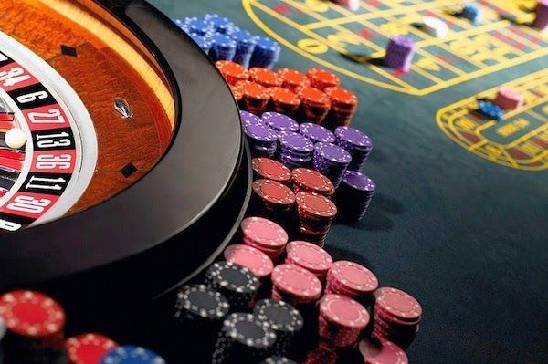 Игровой клуб Friends Casino: игротека, бонусы и акции