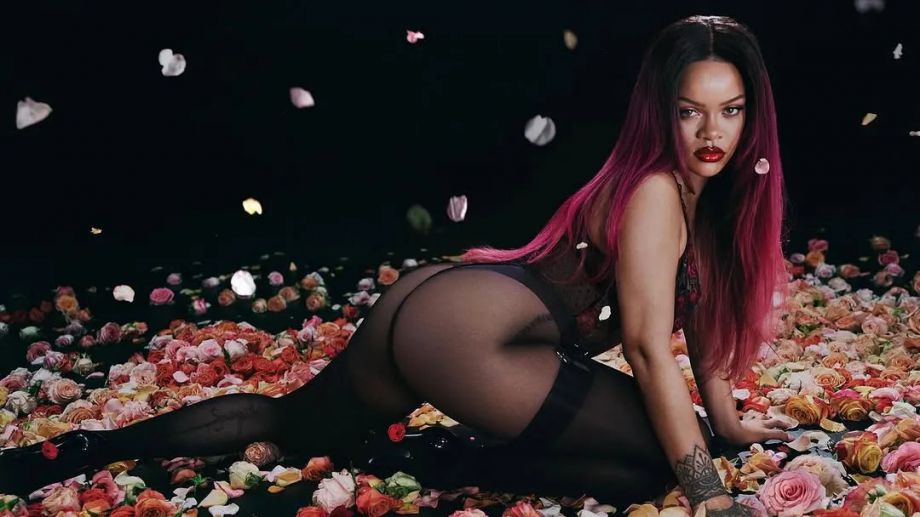 Ріанна для нової колекції Savage X Fenty на честь Дня святого Валентина