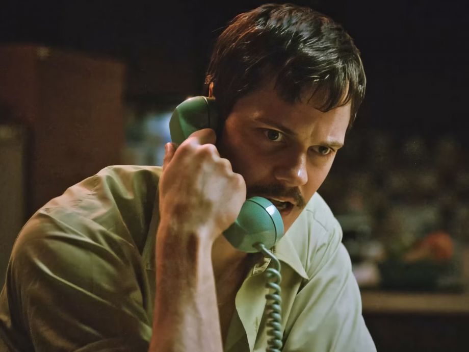 Вийшов трейлер фільму «Провід мерця» з Біллом Скарсгардом